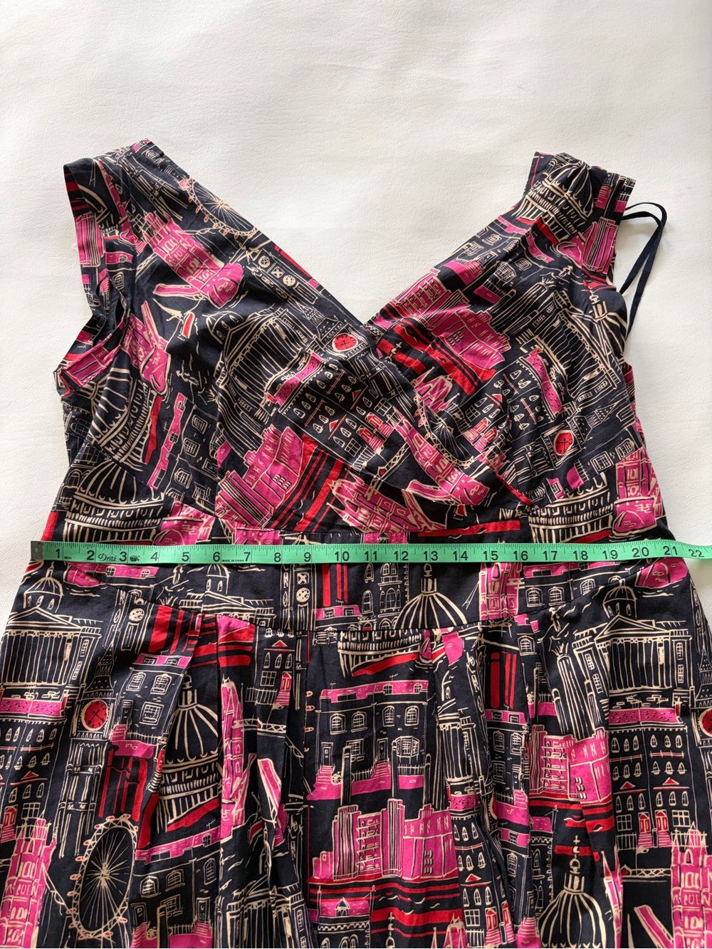 Emily and Fin London Landmarks Print Dress Plus 2X Whimsy Novelty Paris Euro - Picture 6 of 10